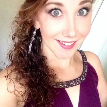 28 jarige vrouw zoekt seksueel contact in Friesland