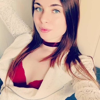 20 jarige vrouw zoekt seksueel contact in Noord-Brabant