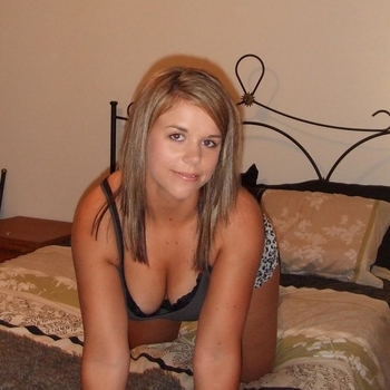 28 jarige vrouw zoekt seksueel contact in Drenthe