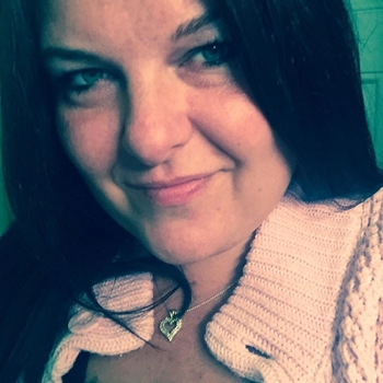 Vrouw (44) zoekt sex in Limburg
