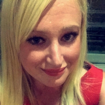 Blondedolly, vrouw (32 jaar) wilt contact in Gelderland