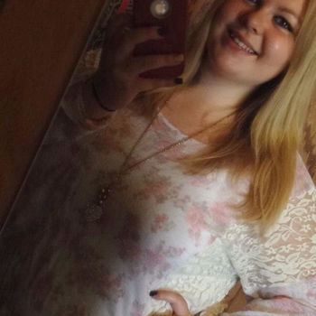 Vrouw (24) zoekt sex in Gelderland