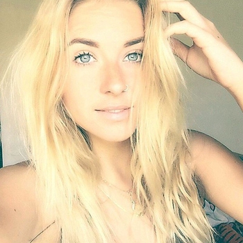 Vrouw (22) zoekt sex in Zeeland