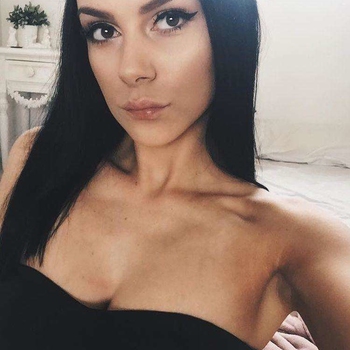 29 jarige vrouw zoekt seksueel contact in Zeeland