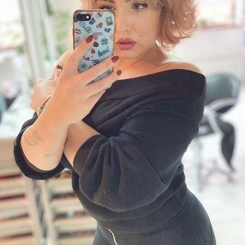 Mirandaverlangt, vrouw (19 jaar) wilt contact in Groningen