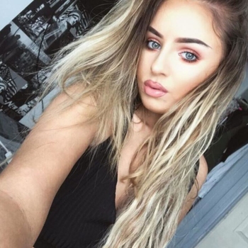 22 jarige vrouw zoekt seksueel contact in Utrecht