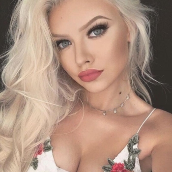 Niguella, vrouw (22 jaar) wilt contact in Zuid-Holland