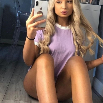 18 jarige vrouw zoekt seksueel contact in Zuid-Holland