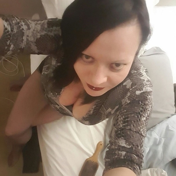 Vrouw (43) zoekt sex in Limburg