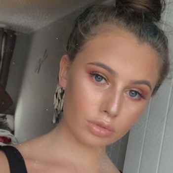 Polenta, vrouw (24 jaar) wilt contact in Vlaams-brabant