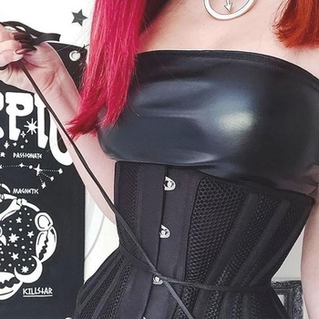 23 jarige vrouw zoekt seksueel contact in Zuid-Holland