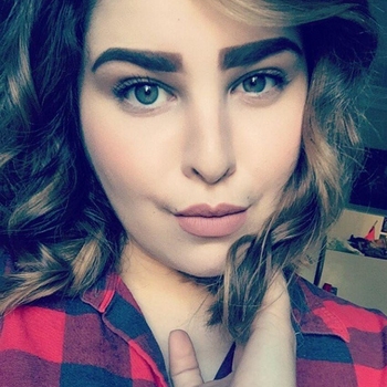 22 jarige vrouw zoekt seksueel contact in Utrecht