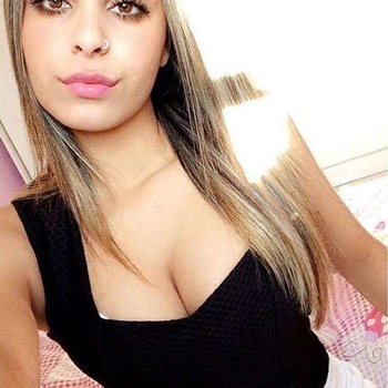 24 jarige vrouw zoekt seksueel contact in Friesland