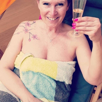 62 jarige vrouw zoekt seksueel contact in Oost-vlaanderen